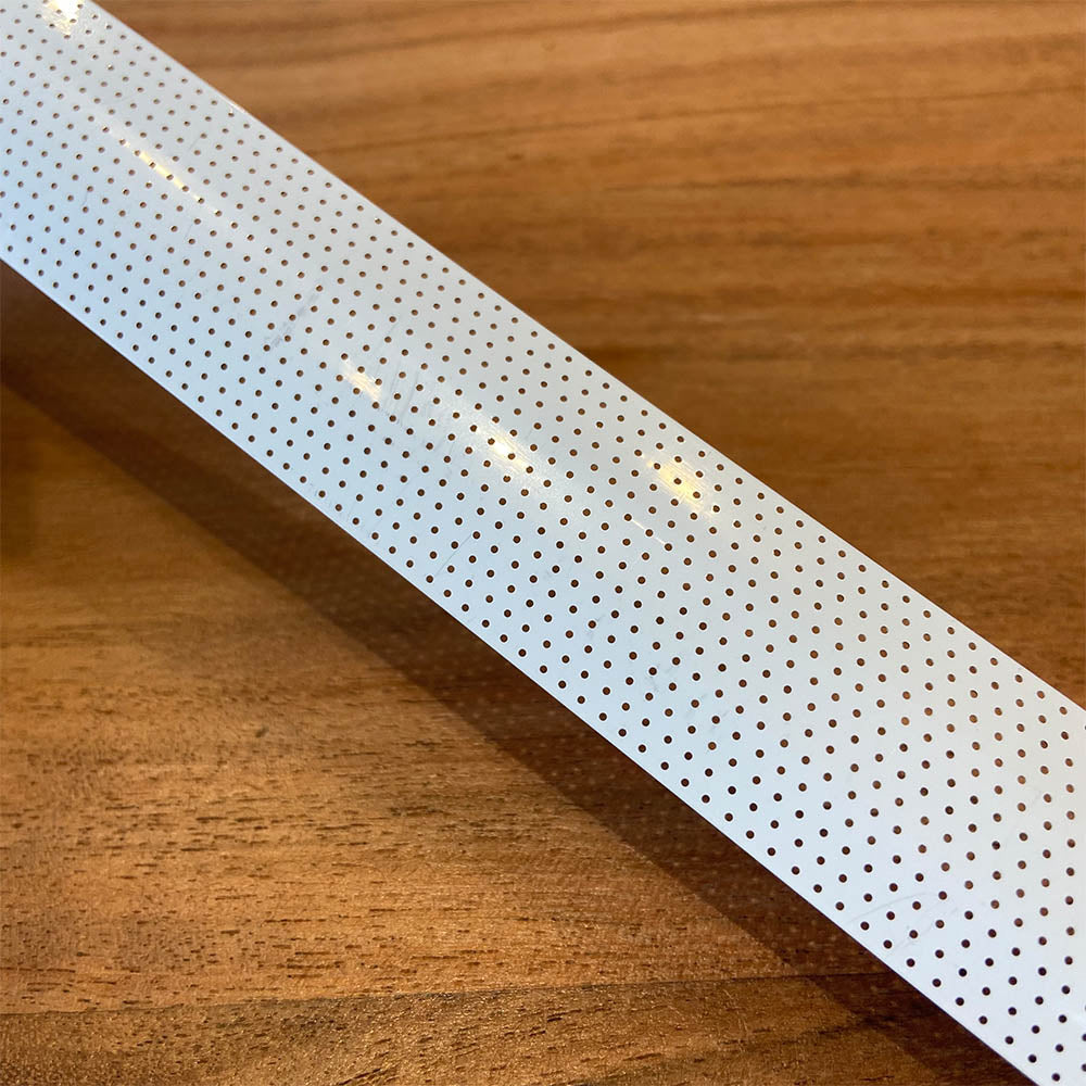 Persiana Aluminio 25mm Perforada - White Pearl